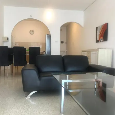Sea View Apartment Portobello 9 Apartman *